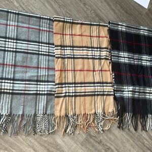 London Fog  Lot of 3 Scarves . New . Made in Germany